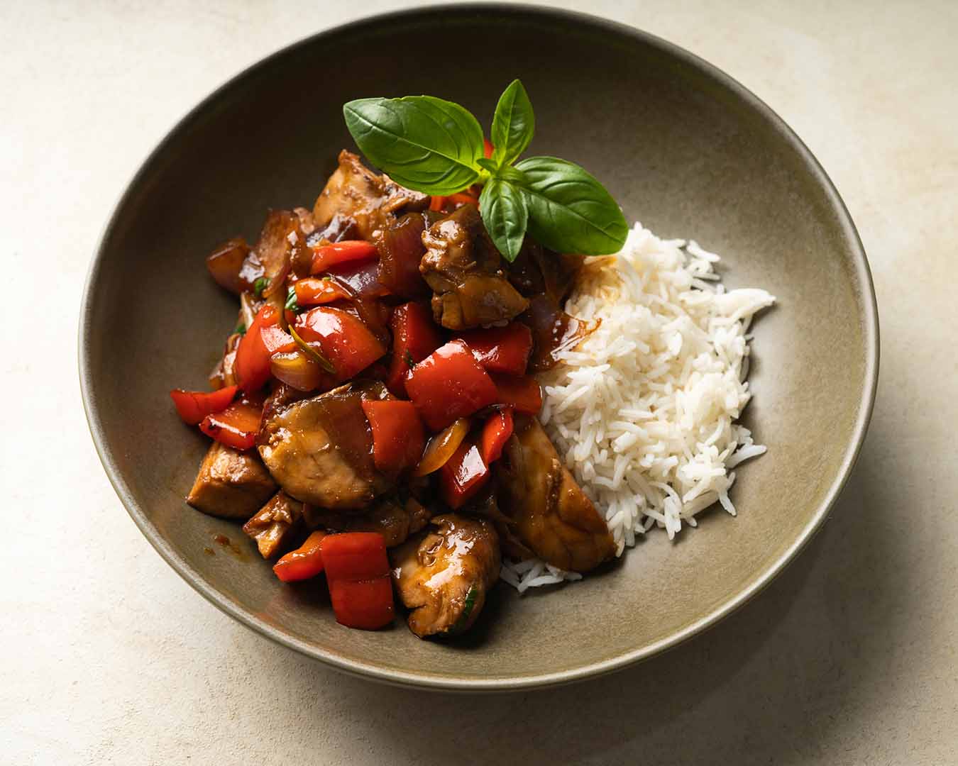 THAI BASIL CHICKEN
