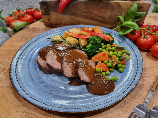 SLOW COOKED PEPPER STEAK AND VEG