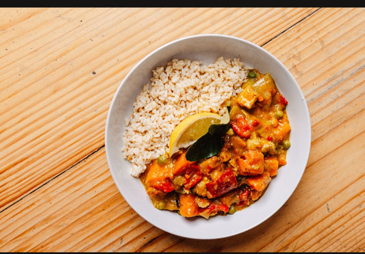 THAI GREEN CHICKEN CURRY WITH BROWN RICE 300GM